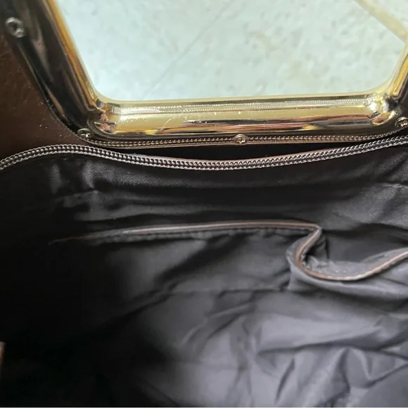 Elegant Brown Tote Bag - Picture 7 of 8